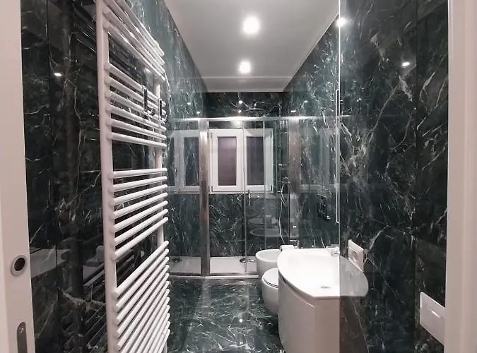 Campo De' Fiori On Vacation With Class