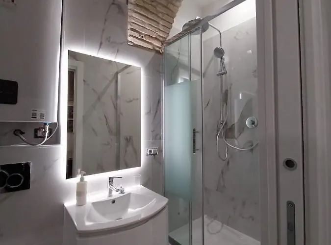 Campo De' Fiori On Vacation With Class *